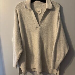 517S Aerie Cream V-Neck waffle knit Sweater
